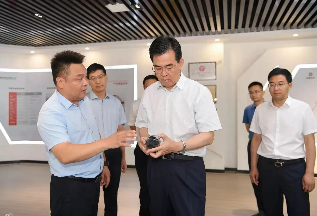 貴州省委副書(shū)記、省長(zhǎng)李炳軍調(diào)研貴州金瑞